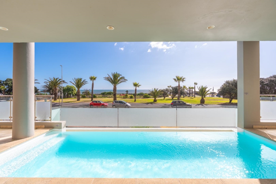 2 Bedroom Property for Sale in Mouille Point Western Cape